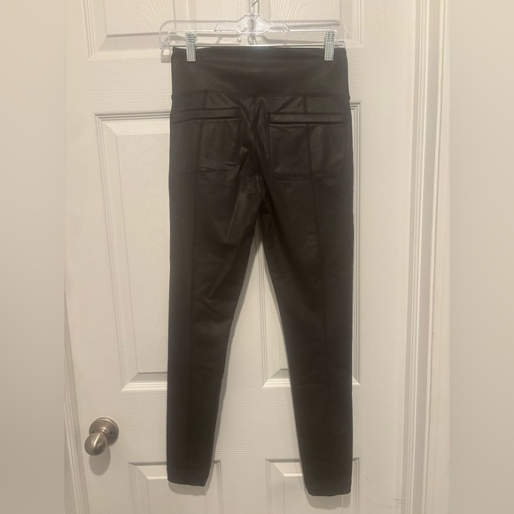 Athleta Delancey Gleam Tight Black Size Small. Style #985052-00. - Picture 4 of 7